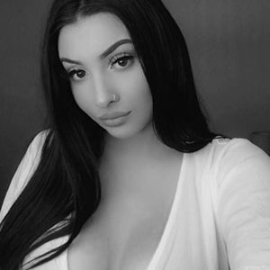 Meet your Posher, Lira